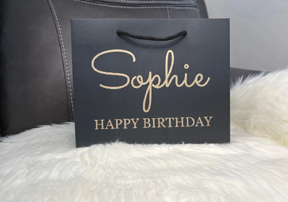 Personalised Gift Bag – Custom Name & Message – Personalised Birthday Gift Bag